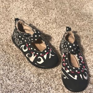 Girls Maddie Jane shoes size 9